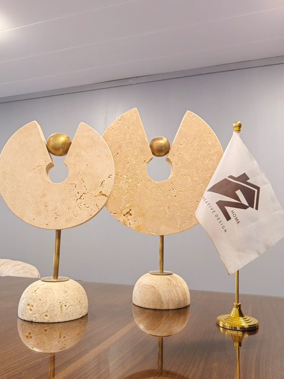 set of 2 travertine dicor with ball gold