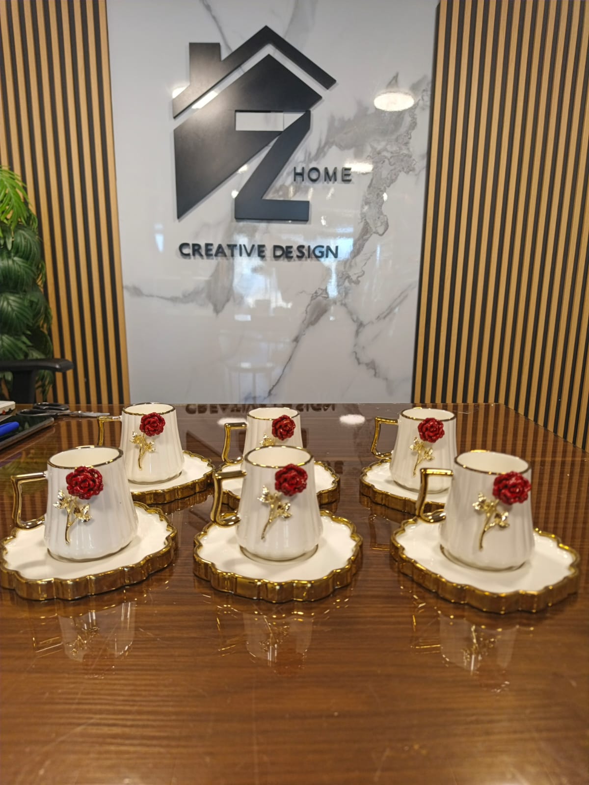 set fo 6 coffe cup white & flower red